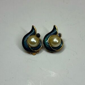 Vintage Gold-Tone Blue/Green Enamel Faux Pearl Clip-On Earrings 80s Vintage
